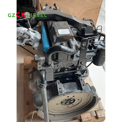 Silnik 4 cylindry 4TNV106 4TNV106T