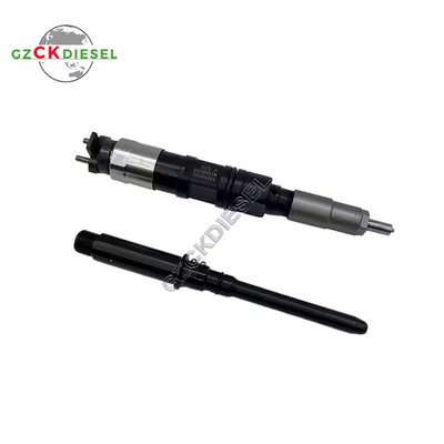 Wtryskiwacz paliwa DZ107028 DZ112112 095000-6480 RE529149 0950006480 ze złączem Re550610 do John Deere 8RT 310 8RT